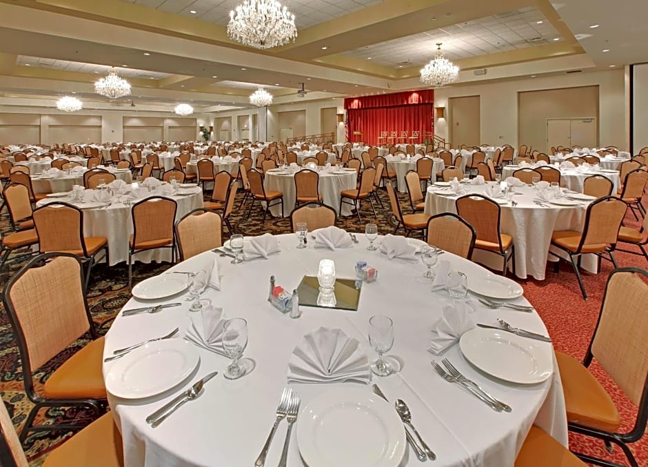 Holiday Inn Memphis - University of Memphis – Memphis, TN