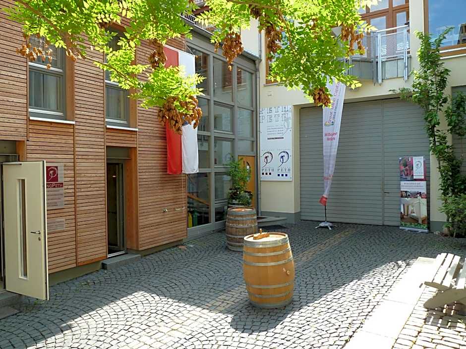 Gästehaus & Weingut PETH