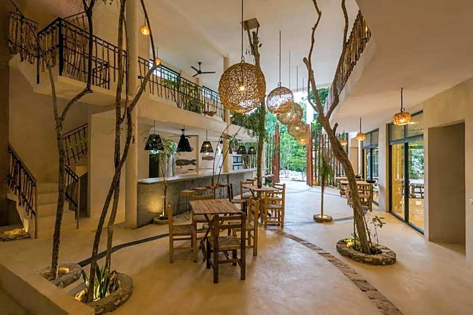 Koos Tulum Hotel