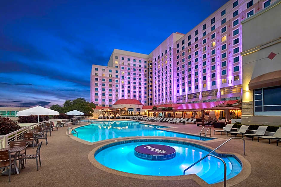 Harrah's Gulf Coast - A Caesars Rewards Destination