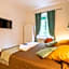 Capital Rooms