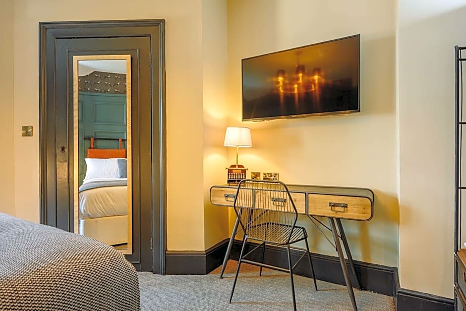 Brewhouse and Kitchen