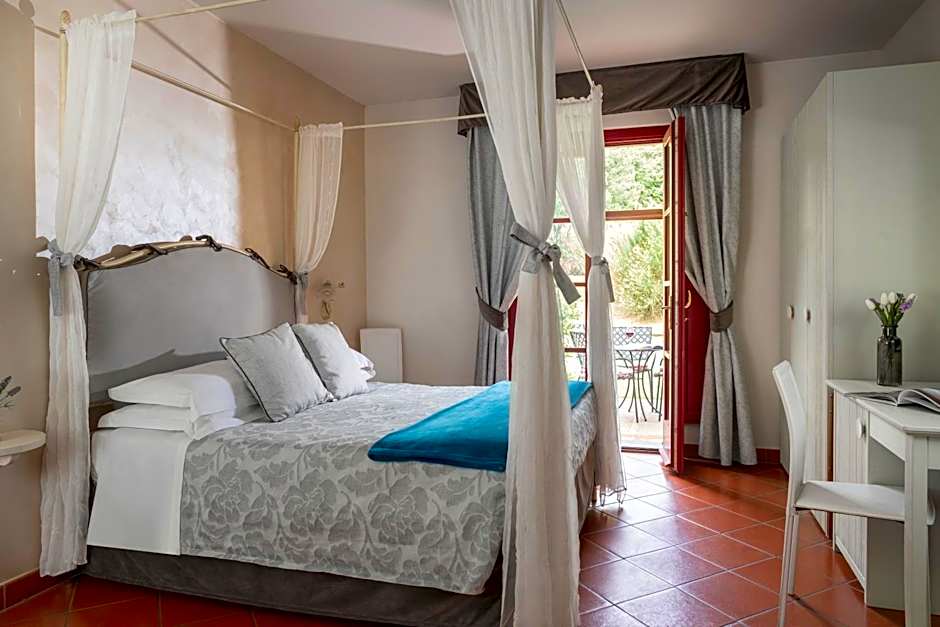 Hotel Casolare Le Terre Rosse