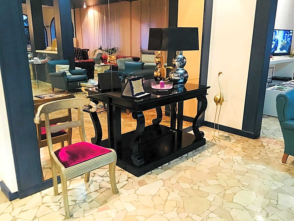 G&D Hotel Deanna Pool&Brunch