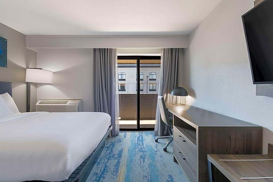 Photo 1 of 4 of Superior 2 Queen Beds