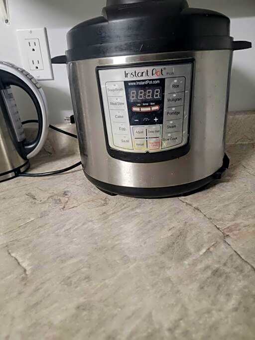 Staycation Studio Apartment, Private kitchen , Washroom, Micro Gym & Free Onsite Parking