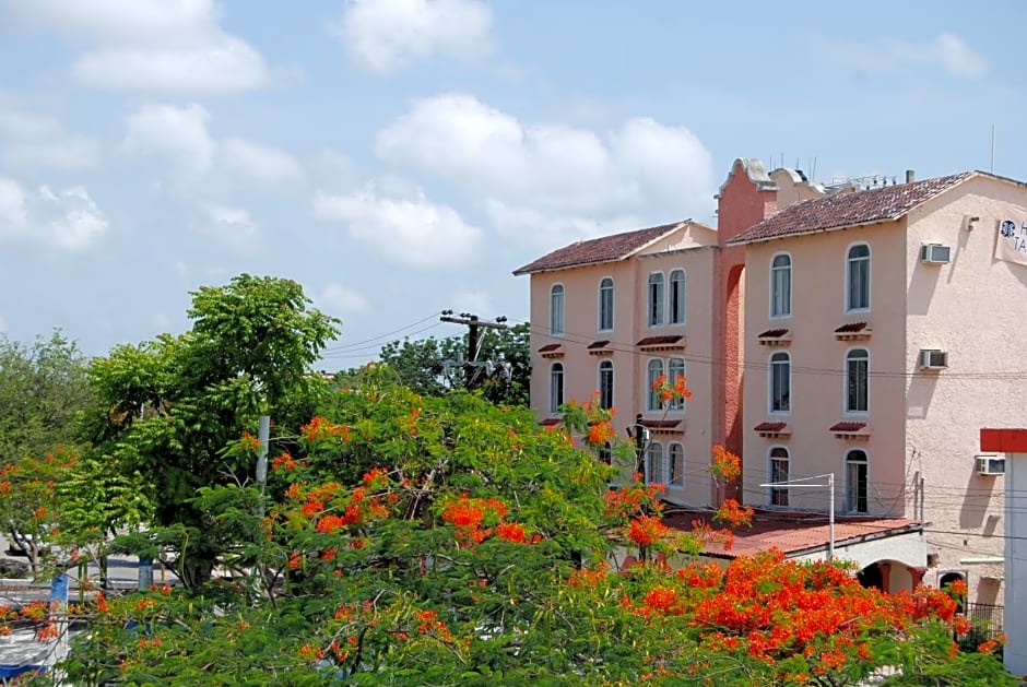 Hotel Tankah Cancun