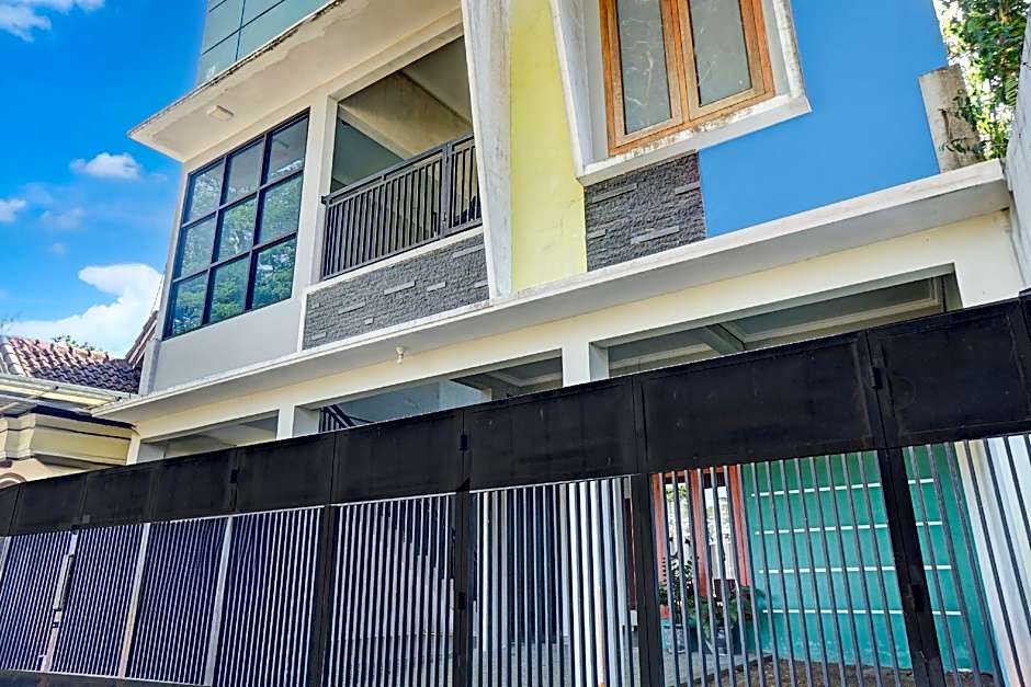 OYO Life 93186 HKP Homestay Syariah