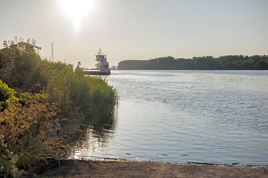 L'Esplanade Hôtel Restaurant Bar à vin