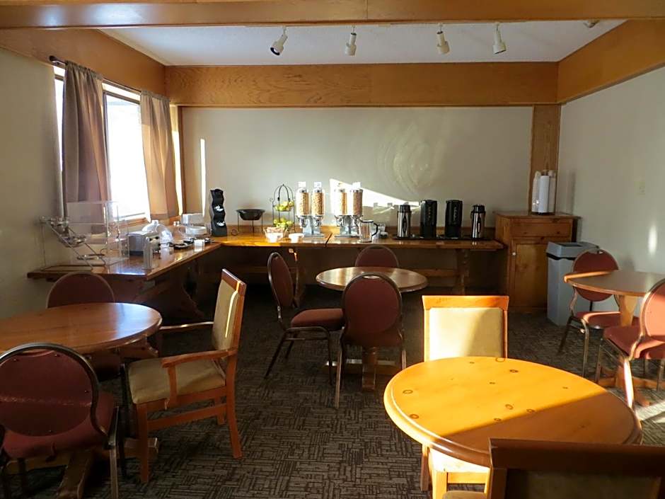 Travelodge by Wyndham Thunder Bay ON