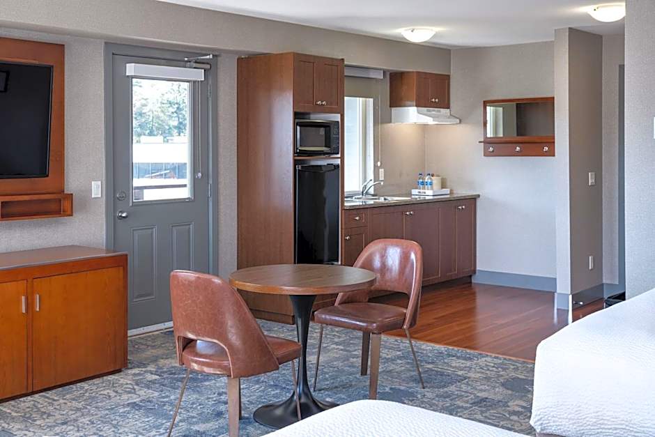 Four Points By Sheraton Victoria Gateway