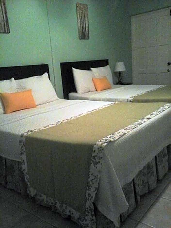 Hotel Paradise on the Rocks