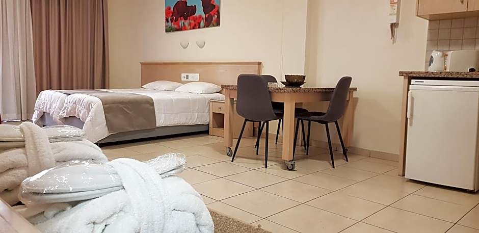 Senator Hotel Apartments