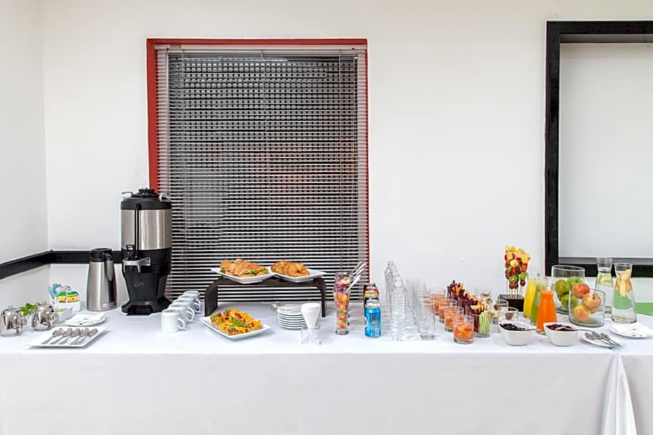 Baymont by Wyndham Lazaro Cardenas