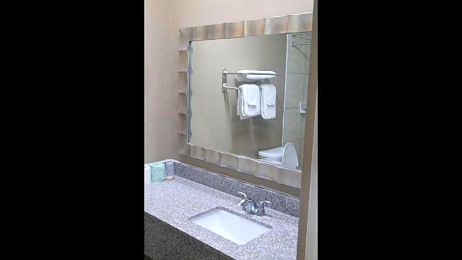 Americas Best Value Inn-Savannah