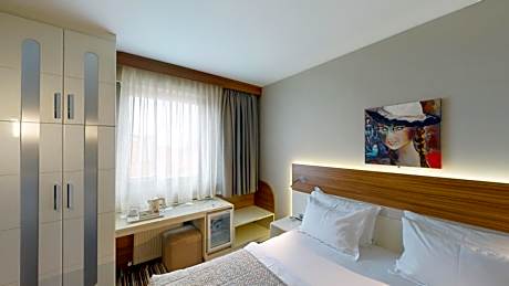 Economy Double or Twin Room