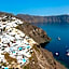 Kima Oia Suites