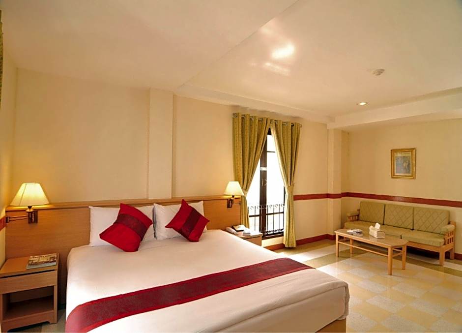 The Ecotel Bangkok Hotel