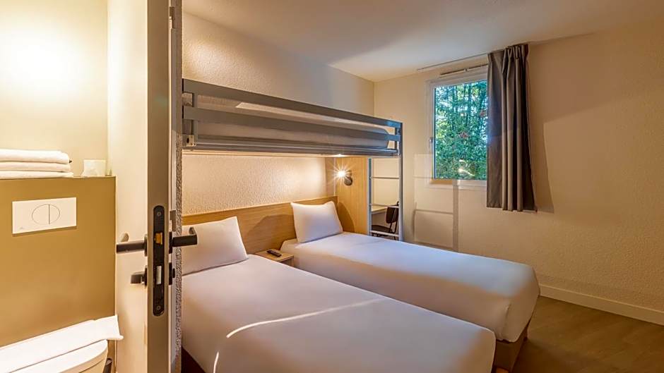 Premiere Classe Roissy CDG - Paris Nord 2 - Parc des Expositions