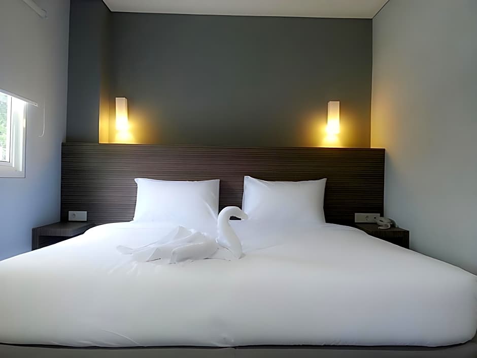 Izi Hotel