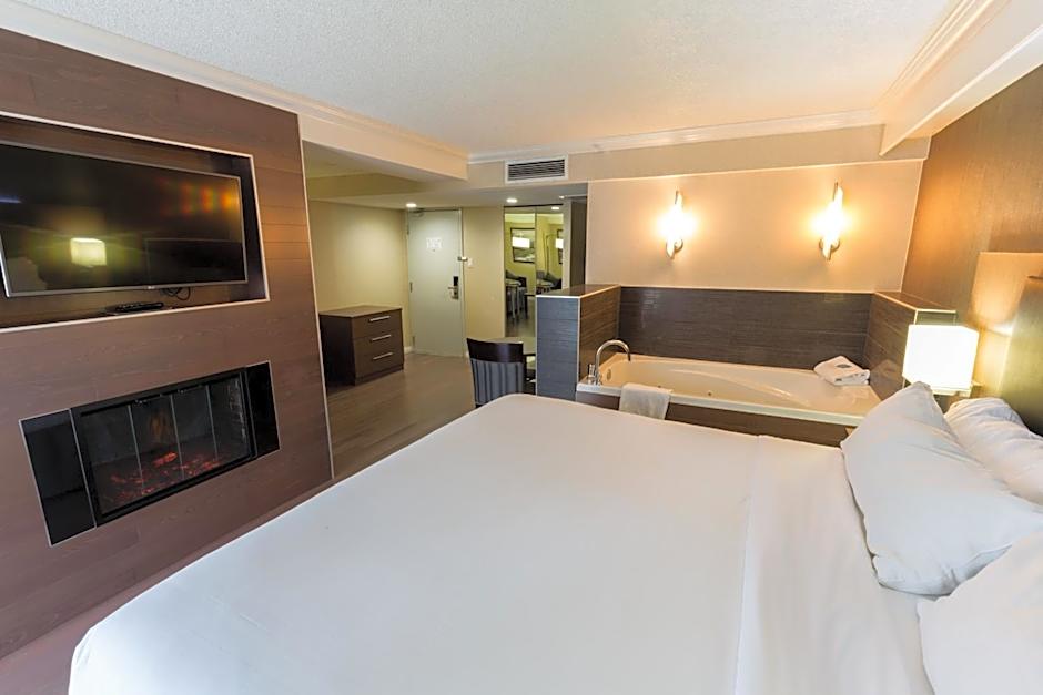 Photo 1 of 6 of 1 King Bed Suite