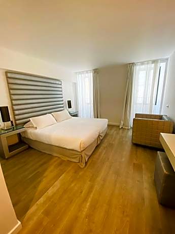 Privilege Room with City View