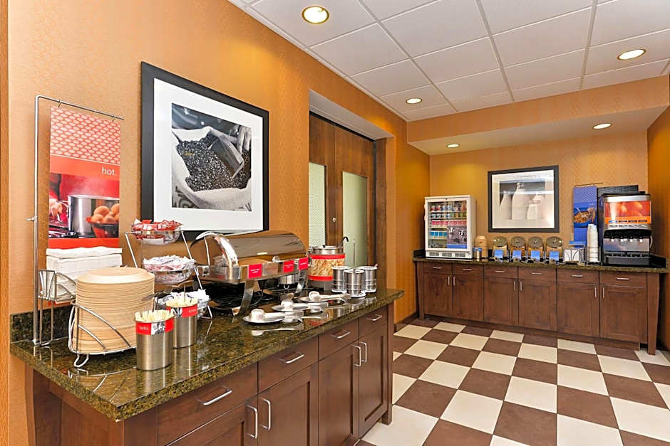 Hampton Inn By Hilton Clinton