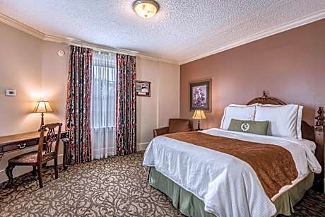 1 Queen Bed, Nonsmoking