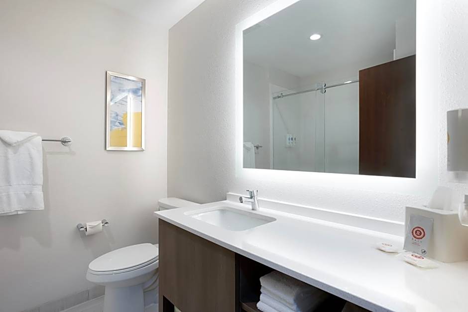 Comfort Inn & Suites US-60