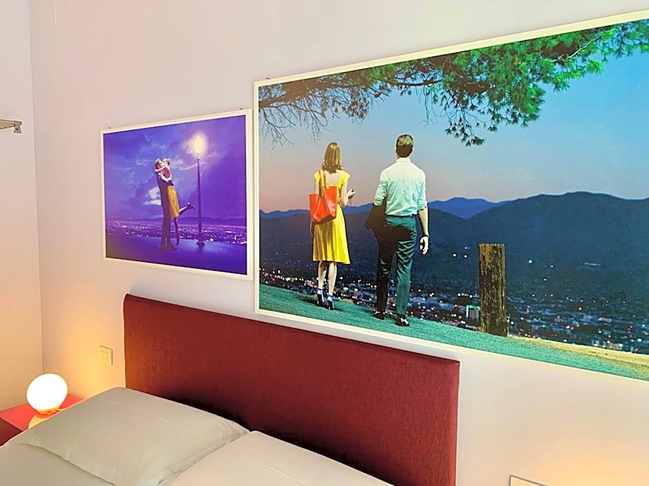 Red Carpet rooms