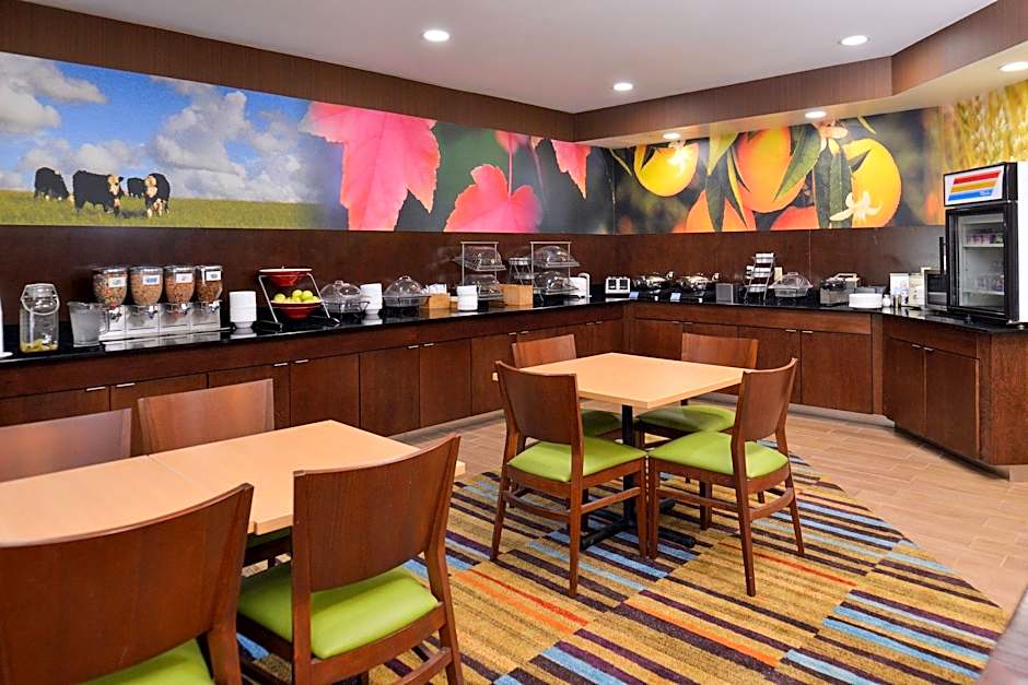 Fairfield Inn By Marriott Louisville North – Jeffersonville, IN