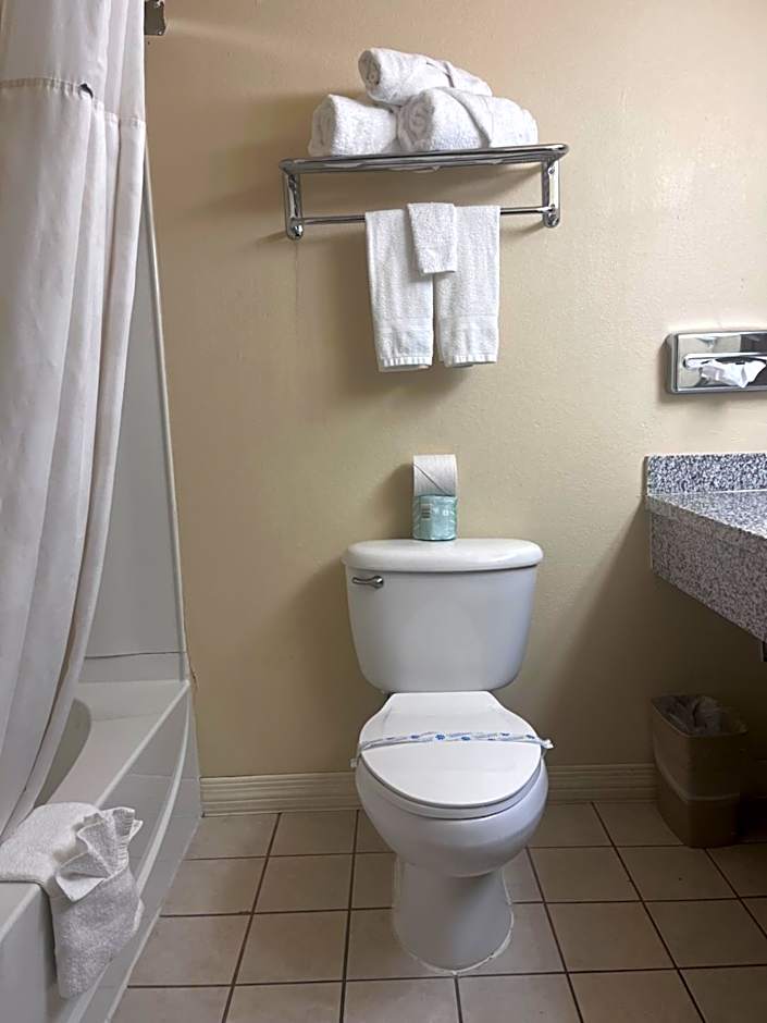 Ramada by Wyndham Anchorage