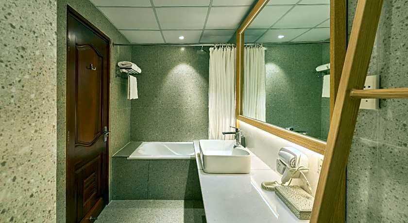 Sky Gem Hotel - Ben Thanh