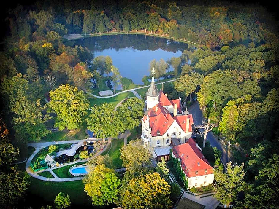 Hotel Bursztynowy Pałac