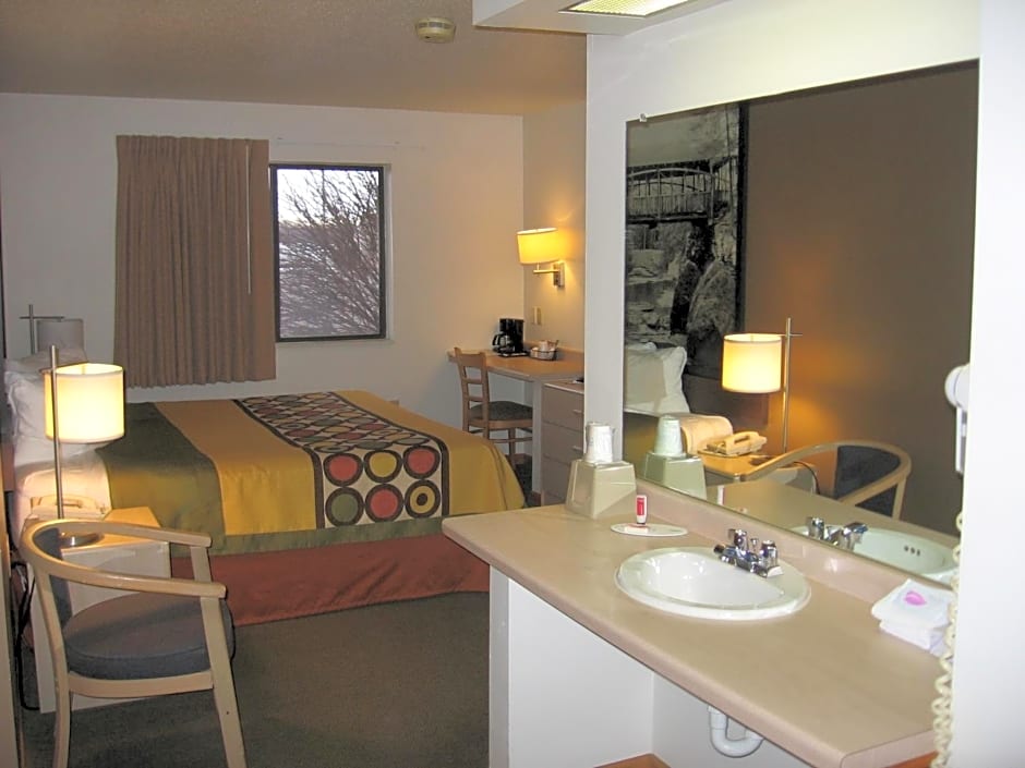 Super 8 by Wyndham Mauston