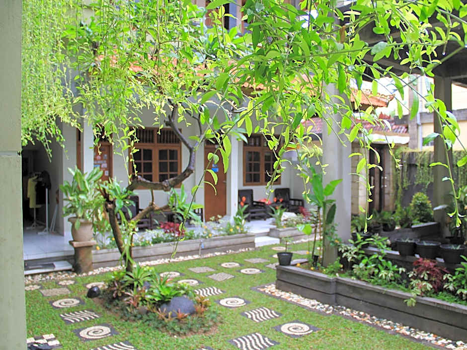 Kondra Premiere Guest House Kuta