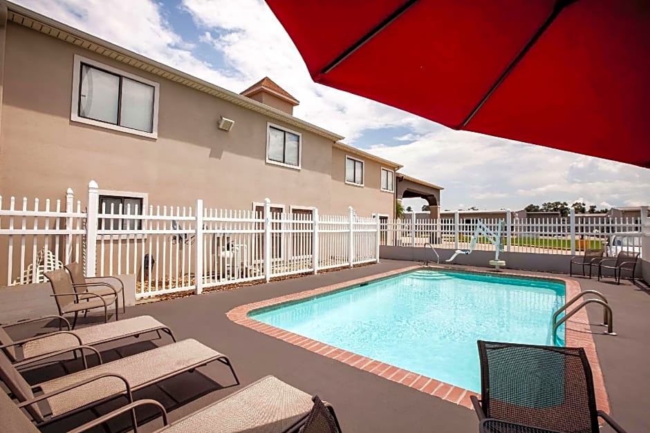 Days Inn by Wyndham Sulphur LA