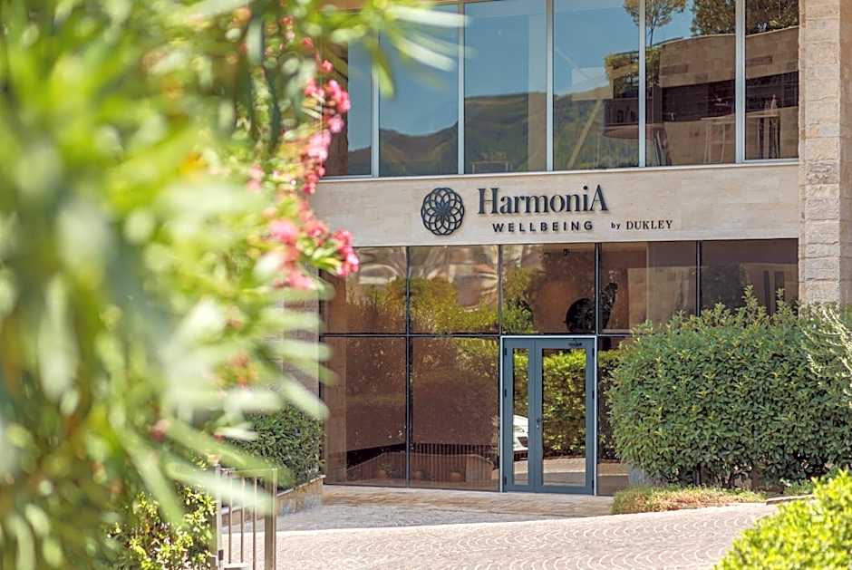 Hotel Harmonia by Dukley