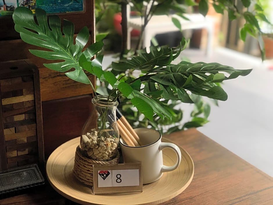 The Noi Guesthouse and Restaurant