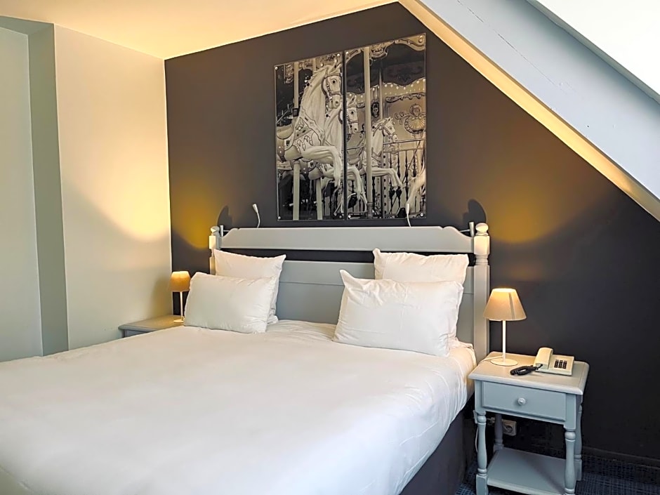 Hotel Le Cardinal Rueil Centre