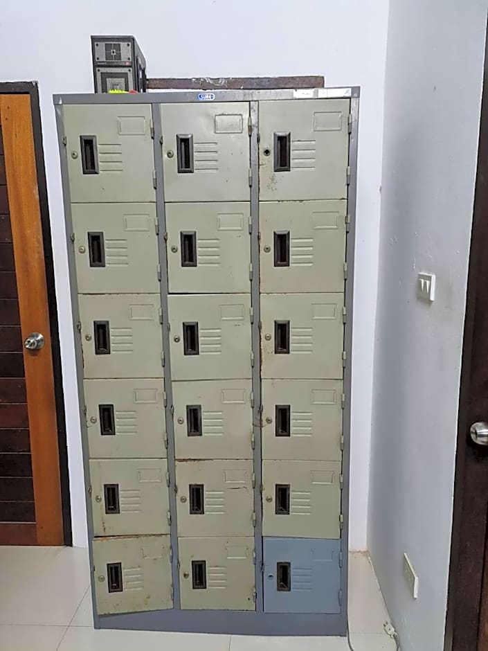 The Rendezvous Fullmoon Hostel