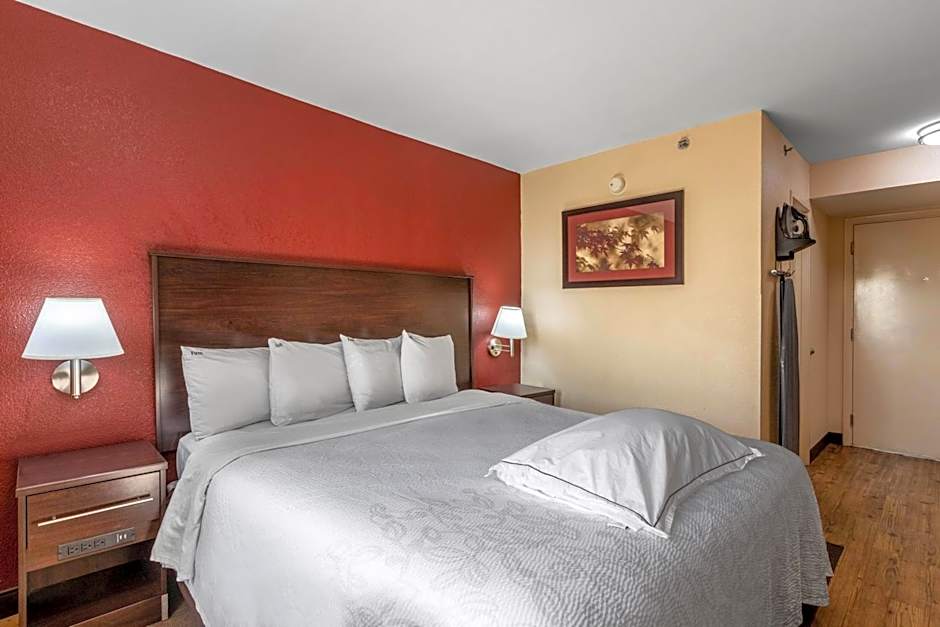 Red Roof PLUS+ El Paso East