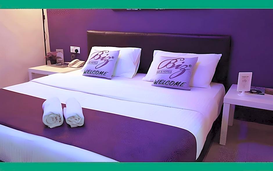 BIZ HOTEL