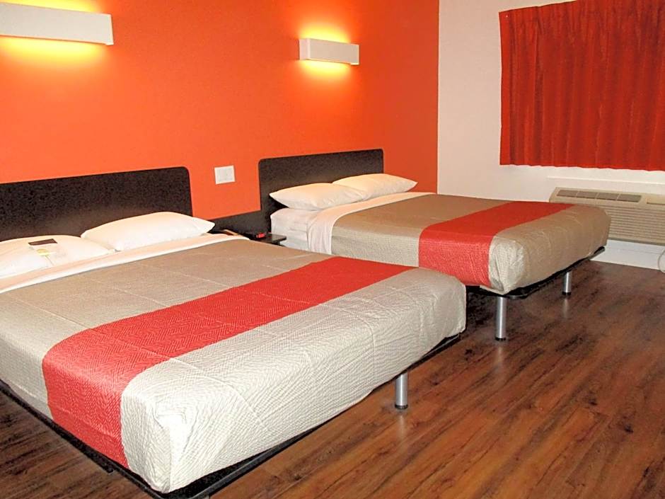 Photo 1 of 11 of 1 Queen Bed Suite