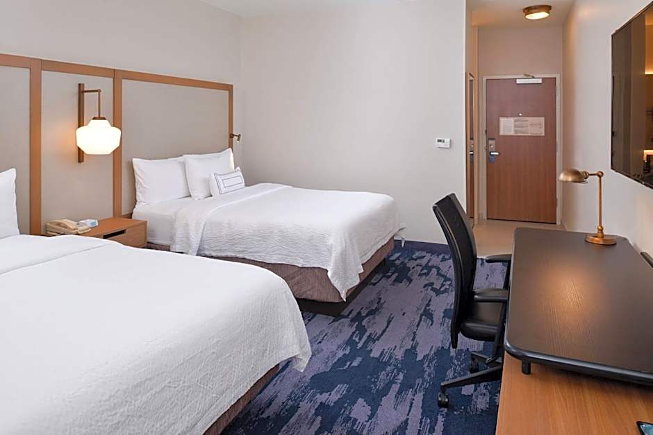 Fairfield Inn & Suites by Marriott Arlington Near Six Flags