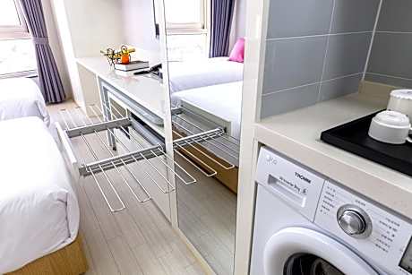 Premier Twin Room with City View