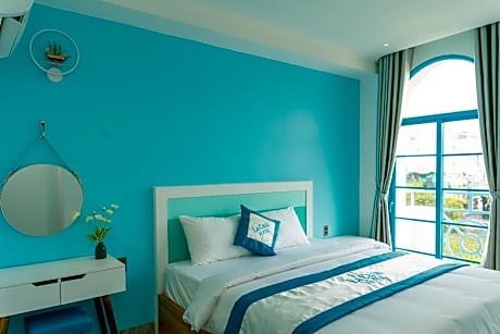 Deluxe Double Room with Balcony with Lake View