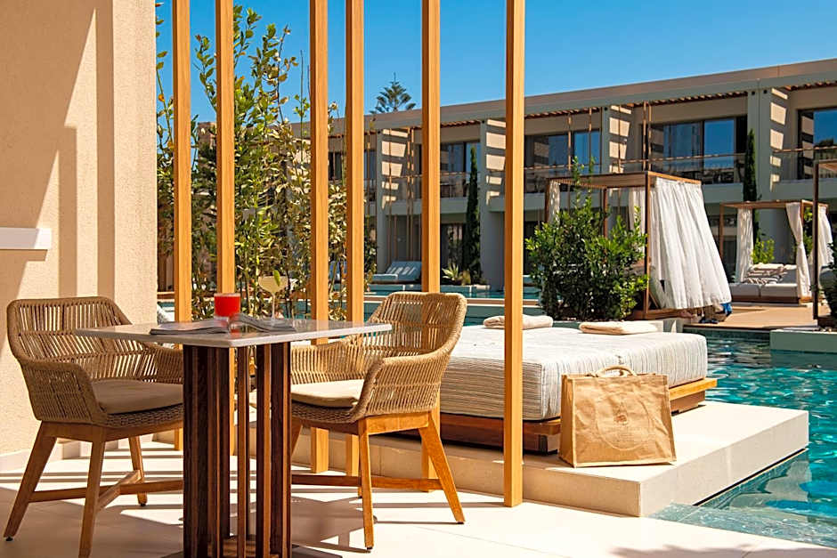 Royal Pearl Island Chios Hotel and Spa