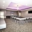 La Quinta Inn & Suites by Wyndham Springfield