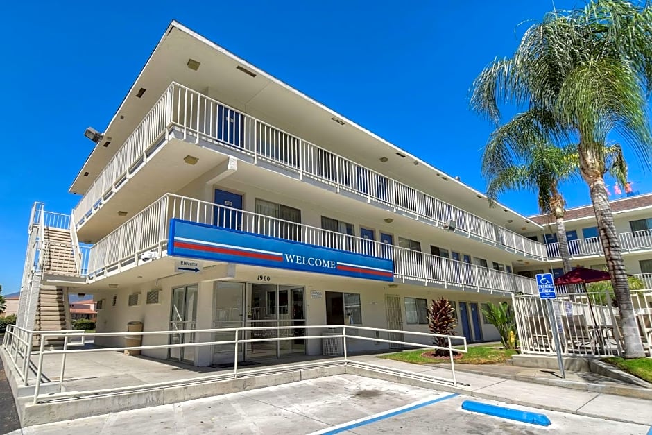 Motel 6-San Bernardino, CA - North